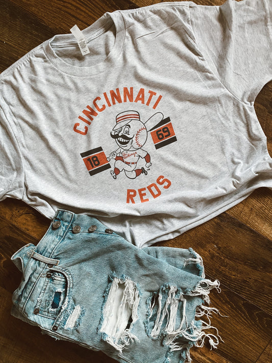 Red legs tee